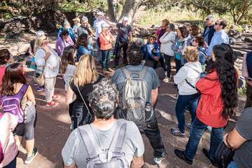 El Cabildo organiza recorridos por este monumento natural para dar a conocer su historia y sus riquezas (Foto TA)